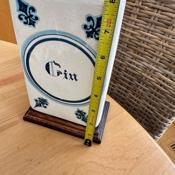 Delft Blue Gin Bottle Lamp.  Works! - Picture 2 of 10